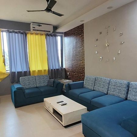 Rk 2 And 3 Bedroom Penthouse Панаджи Екстериор снимка