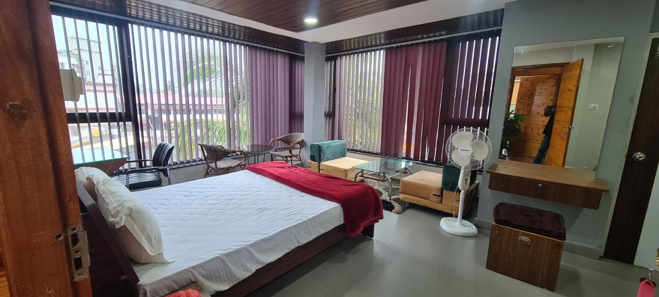 Rk 2 And 3 Bedroom Penthouse Панаджи Екстериор снимка
