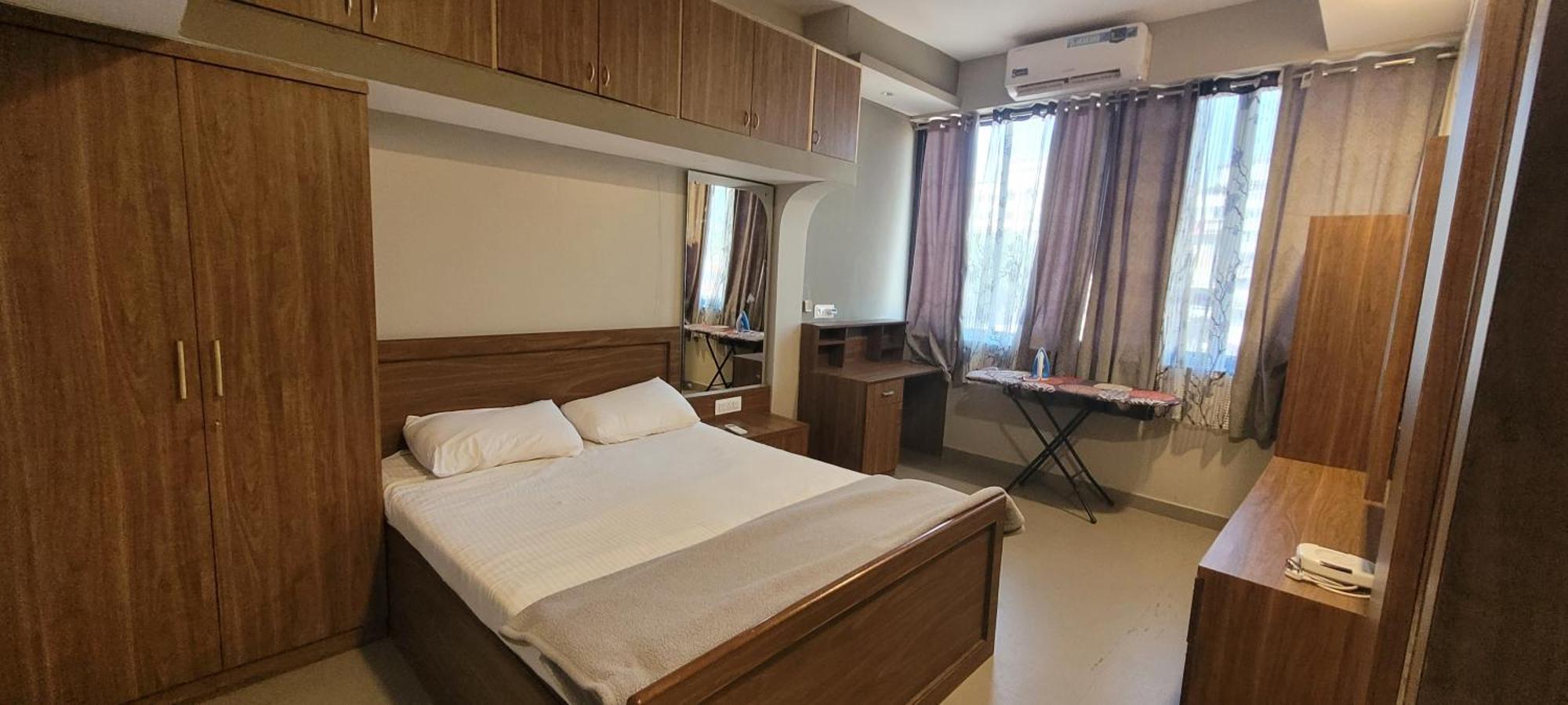 Rk 2 And 3 Bedroom Penthouse Панаджи Екстериор снимка